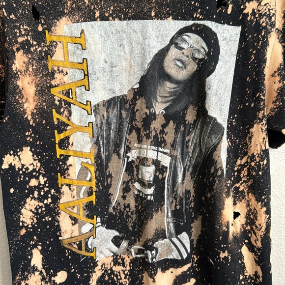 Medium AALIYAH Memorabilia t-shirt, RARE, VINTAGE - Picture 2 of 10